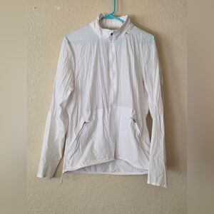 Lululemon White Lightweight Jacket Size M.
